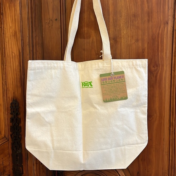 Keep Calm and Carry On canvas tote by ROA - Picture 6 of 10